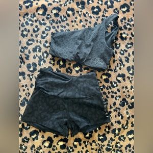 Ryder Wear Black Leopard workout set size XS
